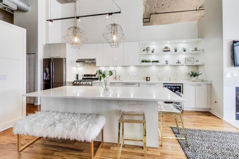 Tiny photo for 758 N LARRABEE Street #509, Chicago, IL 60654 (MLS # 12605059)