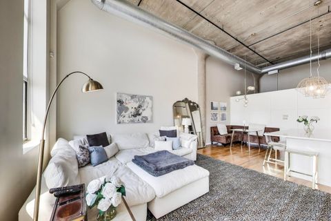 Tiny photo for 758 N LARRABEE Street #509, Chicago, IL 60654 (MLS # 12605059)