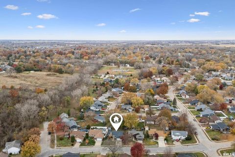 Tiny photo for 4618 FILLMORE Lane, Davenport, IA 52806 (MLS # QC4269321)