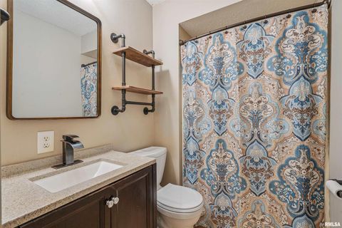 Tiny photo for 4618 FILLMORE Lane, Davenport, IA 52806 (MLS # QC4269321)