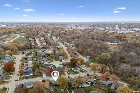 Tiny photo for 4618 FILLMORE Lane, Davenport, IA 52806 (MLS # QC4269321)