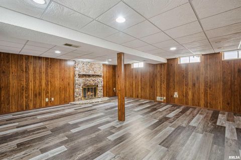 Tiny photo for 4618 FILLMORE Lane, Davenport, IA 52806 (MLS # QC4269321)