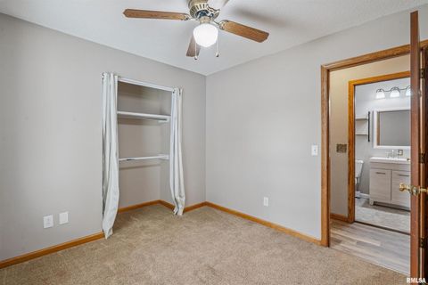 Tiny photo for 4618 FILLMORE Lane, Davenport, IA 52806 (MLS # QC4269321)