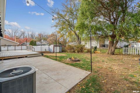 Tiny photo for 4618 FILLMORE Lane, Davenport, IA 52806 (MLS # QC4269321)