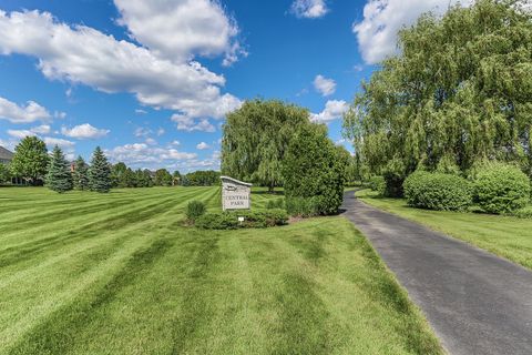 Tiny photo for 3N732 James Fenimore Cooper Lane, St. Charles, IL 60175 (MLS # 12462112)