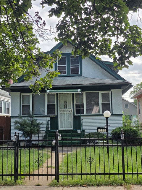 Photo of 1035 N Long Avenue, Chicago, IL 60651 (MLS # 12760915)