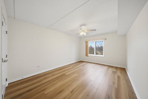 Tiny photo for 7081 W Touhy Avenue #407, Niles, IL 60714 (MLS # 12642965)