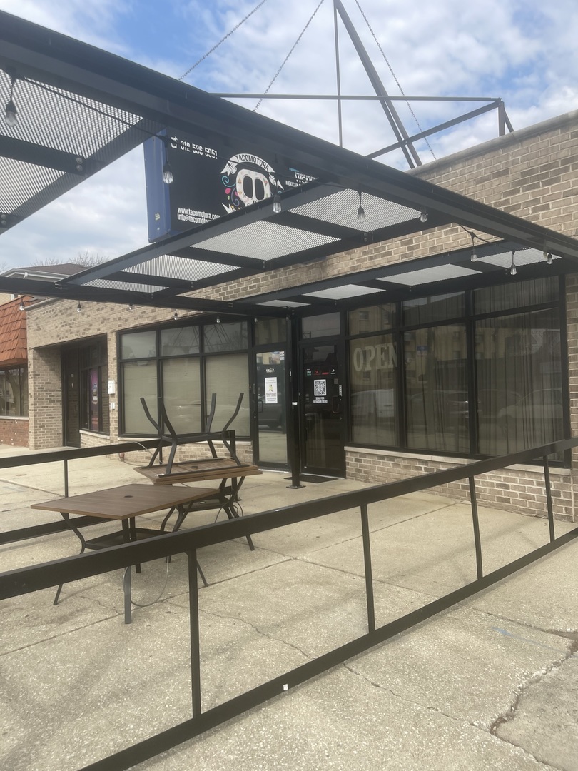 7710-12 W Belmont Avenue