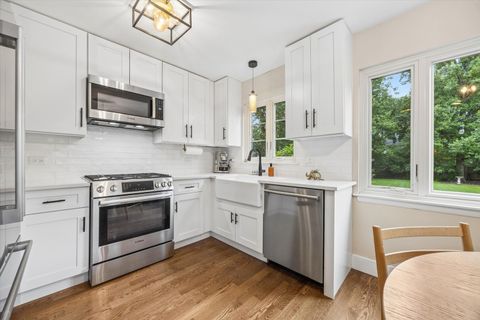 Tiny photo for 3929 Grove Avenue, Western Springs, IL 60558 (MLS # 12685514)