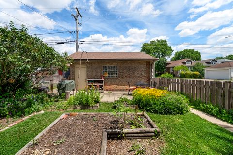 Tiny photo for 1447 Cuyler Avenue, Berwyn, IL 60402 (MLS # 12679912)