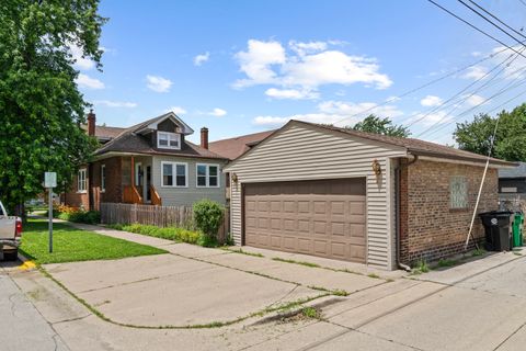 Tiny photo for 1447 Cuyler Avenue, Berwyn, IL 60402 (MLS # 12679912)