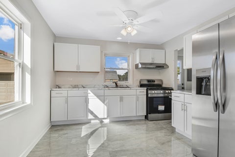Tiny photo for 8208 S Oak Park Avenue, Burbank, IL 60459 (MLS # 12770779)