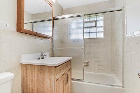Tiny photo for 8208 S Oak Park Avenue, Burbank, IL 60459 (MLS # 12770779)