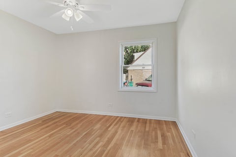 Tiny photo for 8208 S Oak Park Avenue, Burbank, IL 60459 (MLS # 12770779)