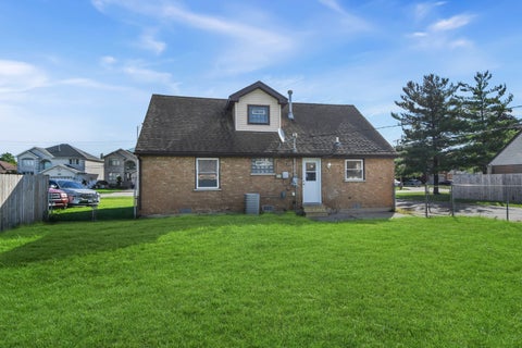 Tiny photo for 8208 S Oak Park Avenue, Burbank, IL 60459 (MLS # 12770779)