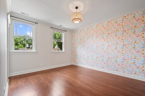 Tiny photo for 325 S Crescent Avenue, Park Ridge, IL 60068 (MLS # 12657867)