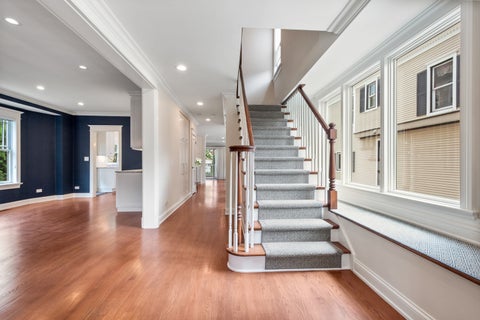 Tiny photo for 325 S Crescent Avenue, Park Ridge, IL 60068 (MLS # 12657867)