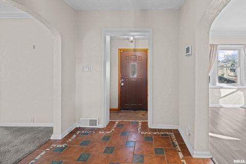 Tiny photo for 602 S 9TH Street, Clinton, IA 52732 (MLS # QC4269891)