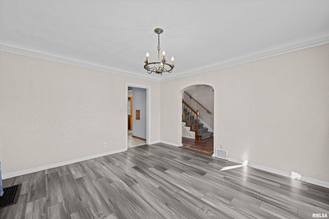 Tiny photo for 602 S 9TH Street, Clinton, IA 52732 (MLS # QC4269891)