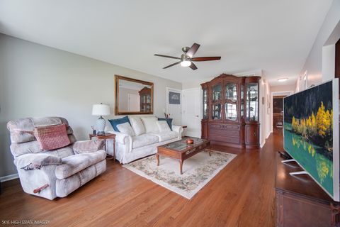 Tiny photo for 29 W. 31st. Place, Steger, IL 60475 (MLS # 12638455)