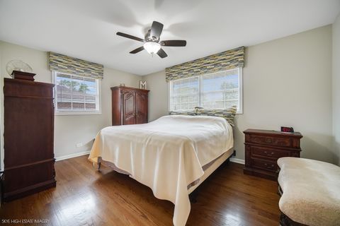 Tiny photo for 29 W. 31st. Place, Steger, IL 60475 (MLS # 12638455)