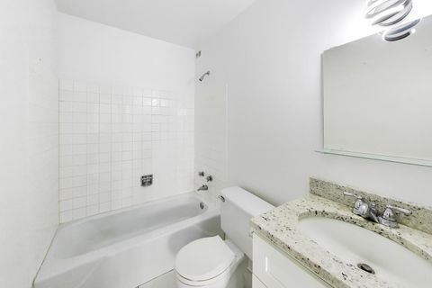 Tiny photo for 33 N Main Street #5B, Lombard, IL 60148 (MLS # 12649299)