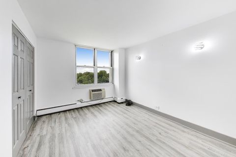 Tiny photo for 33 N Main Street #5B, Lombard, IL 60148 (MLS # 12649299)