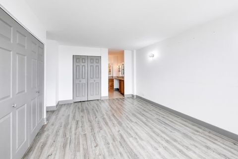 Tiny photo for 33 N Main Street #5B, Lombard, IL 60148 (MLS # 12649299)