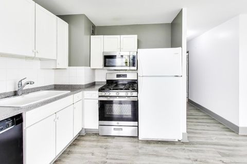 Tiny photo for 33 N Main Street #5B, Lombard, IL 60148 (MLS # 12649299)