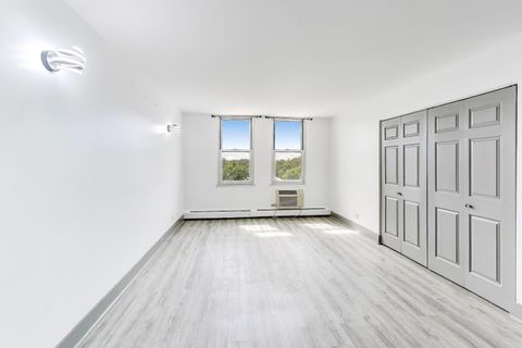 Tiny photo for 33 N Main Street #5B, Lombard, IL 60148 (MLS # 12649299)