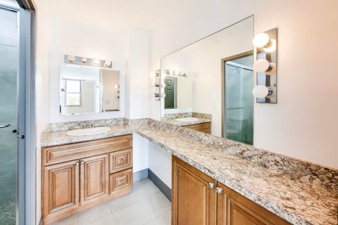 Tiny photo for 33 N Main Street #5B, Lombard, IL 60148 (MLS # 12649299)