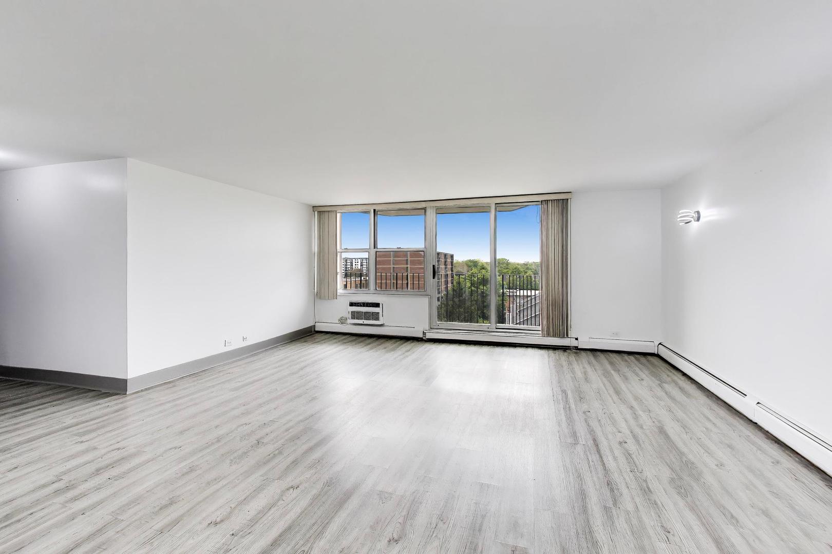 33 N Main Street 5B
