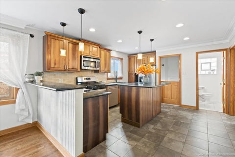 Tiny photo for 9100 S Ridgeway Avenue, Evergreen Park, IL 60805 (MLS # 12786001)