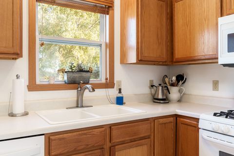 Tiny photo for 3805 Northline Drive, Rockford, IL 61101 (MLS # 12506449)