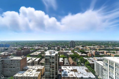 Tiny photo for 5733 N SHERIDAN Road #28D, Chicago, IL 60660 (MLS # 12458965)