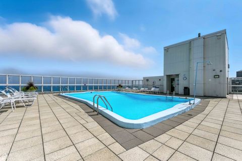 Tiny photo for 5733 N SHERIDAN Road #28D, Chicago, IL 60660 (MLS # 12458965)