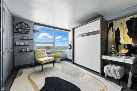 Tiny photo for 5733 N SHERIDAN Road #28D, Chicago, IL 60660 (MLS # 12458965)