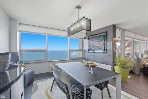 Tiny photo for 5733 N SHERIDAN Road #28D, Chicago, IL 60660 (MLS # 12458965)