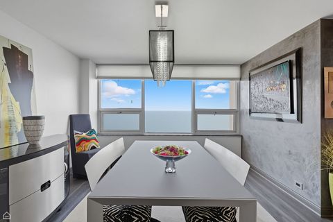 Tiny photo for 5733 N SHERIDAN Road #28D, Chicago, IL 60660 (MLS # 12458965)