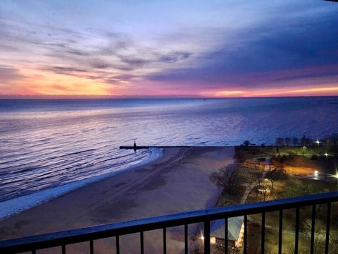 Tiny photo for 5733 N SHERIDAN Road #28D, Chicago, IL 60660 (MLS # 12458965)