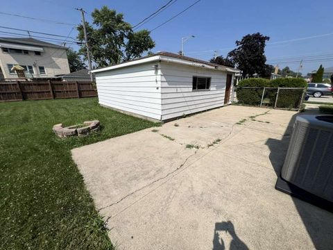 Tiny photo for Oak Lawn, IL 60453 (MLS # 12715519)