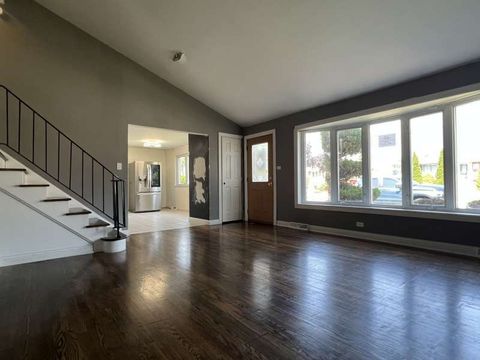 Tiny photo for Oak Lawn, IL 60453 (MLS # 12715519)