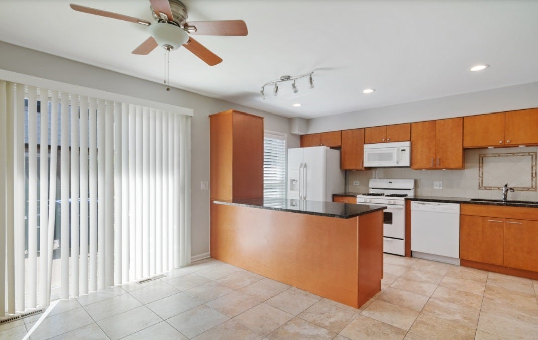 901 Waukegan Road B
