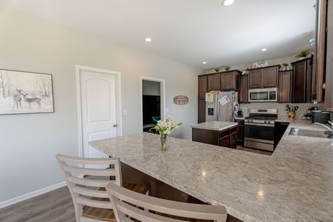 Tiny photo for 840 Wildwood Drive, Pingree Grove, IL 60140 (MLS # 12630959)
