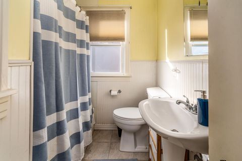 Tiny photo for 103 N 22nd Street, Murphysboro, IL 62966 (MLS # 100000593)