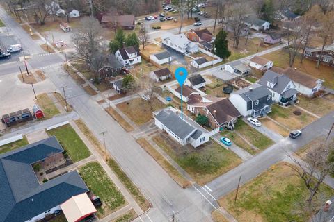 Tiny photo for 103 N 22nd Street, Murphysboro, IL 62966 (MLS # 100000593)