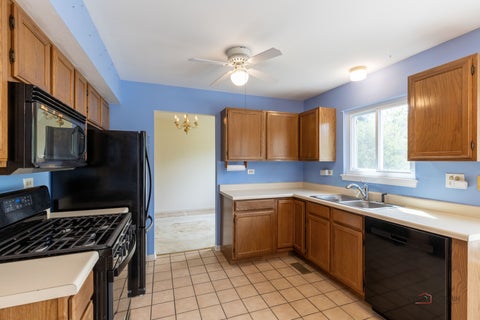 Tiny photo for 1687 Templeton Court, Mundelein, IL 60060 (MLS # 12662465)