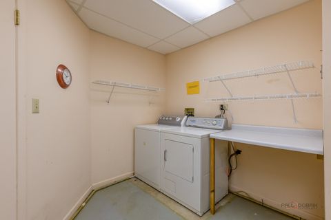 Tiny photo for 1687 Templeton Court, Mundelein, IL 60060 (MLS # 12662465)