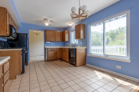 Tiny photo for 1687 Templeton Court, Mundelein, IL 60060 (MLS # 12662465)