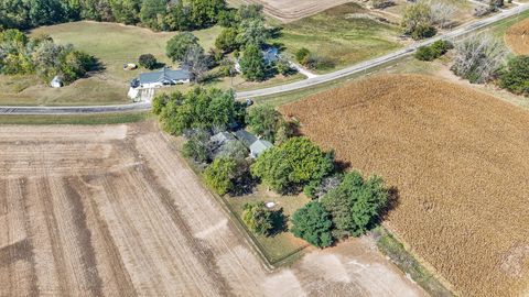 Tiny photo for 911 N CO RD 590 E Road, Tuscola, IL 61953 (MLS # 12429958)